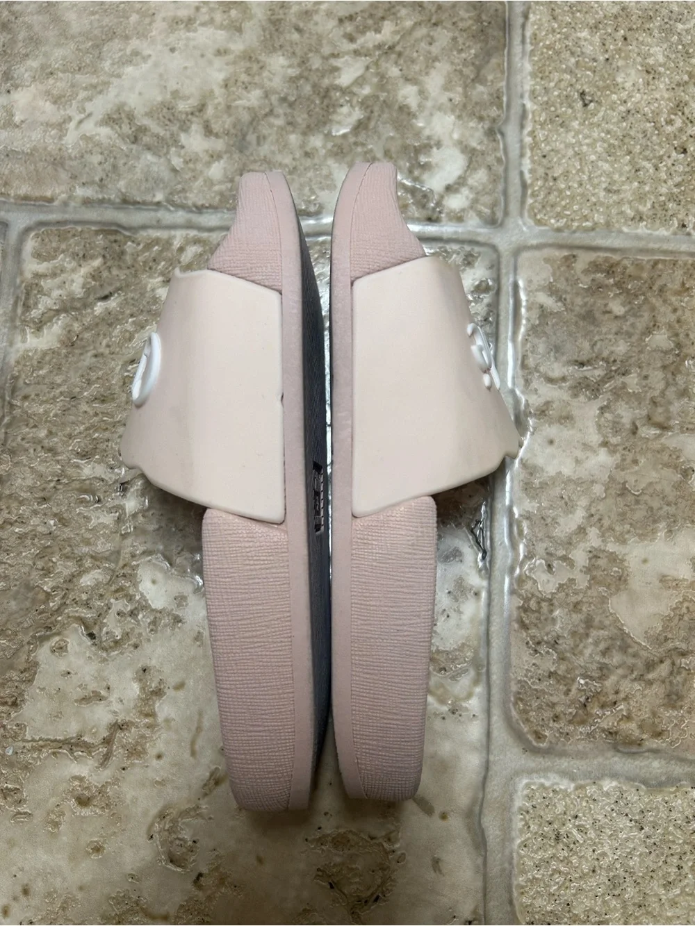 Chloe Scalloped Slides